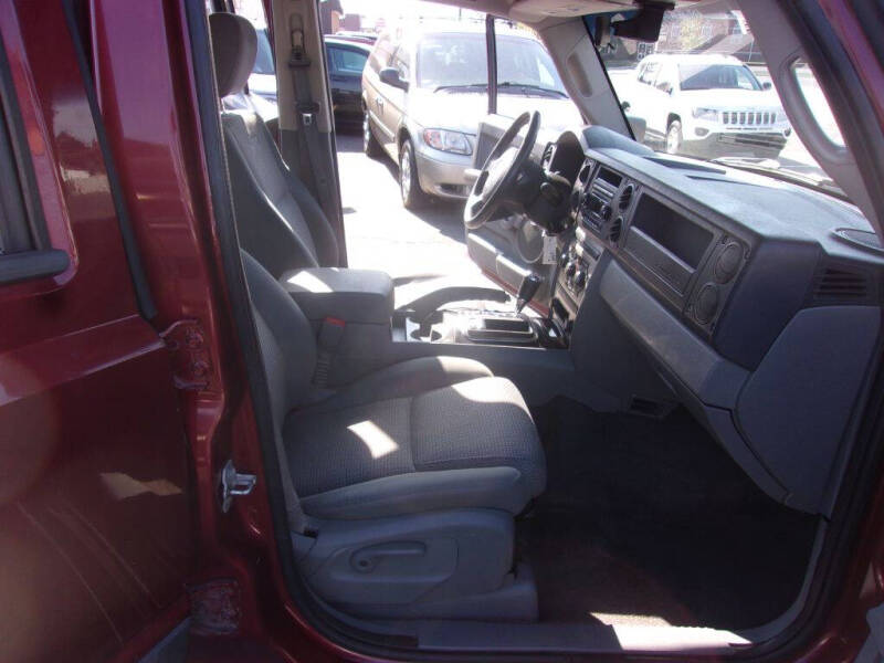 2007 Jeep Commander Sport