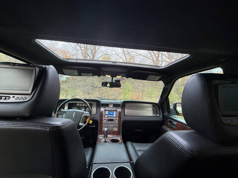 2012 Lincoln Navigator L