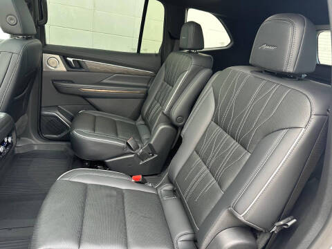 2025 Buick Enclave Avenir