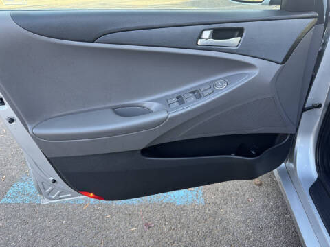 2011 Hyundai Sonata GLS