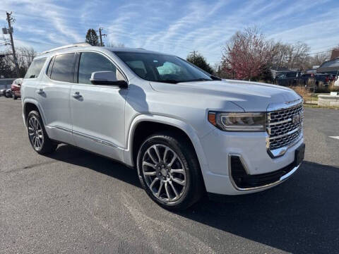 2023 GMC Acadia Denali