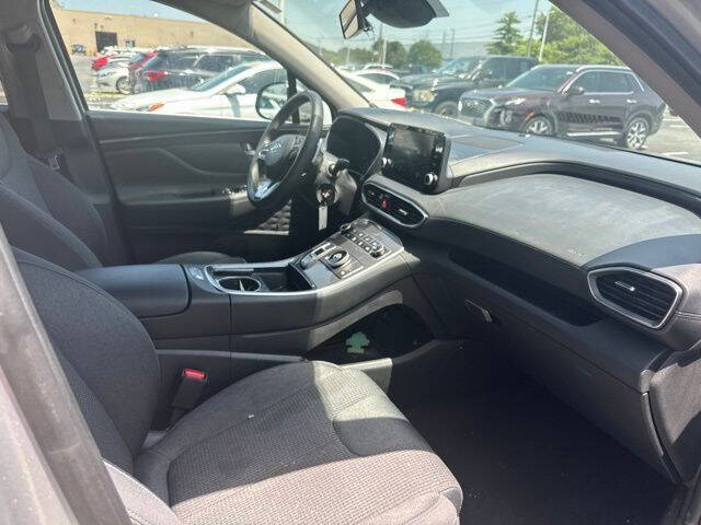 2023 Hyundai Santa Fe SE