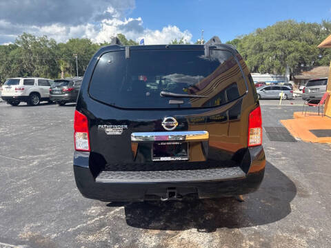 2011 Nissan Pathfinder S