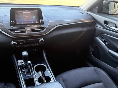 2023 Nissan Altima 2.5 SV