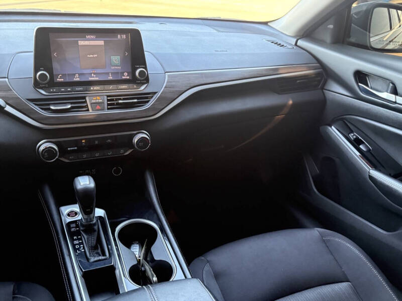 2023 Nissan Altima 2.5 SV