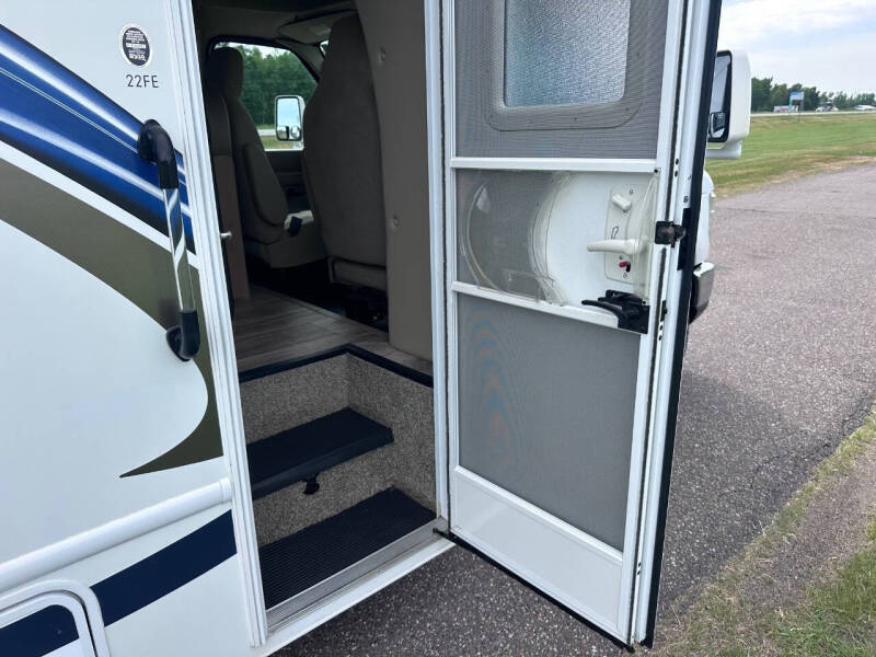 2017 Ford E-Series E-350 SD