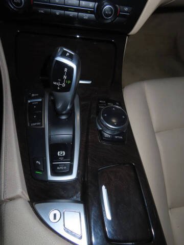 2014 BMW 5 Series 528i