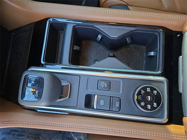 2024 Nissan Pathfinder Platinum