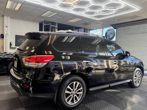 2014 Nissan Pathfinder SV