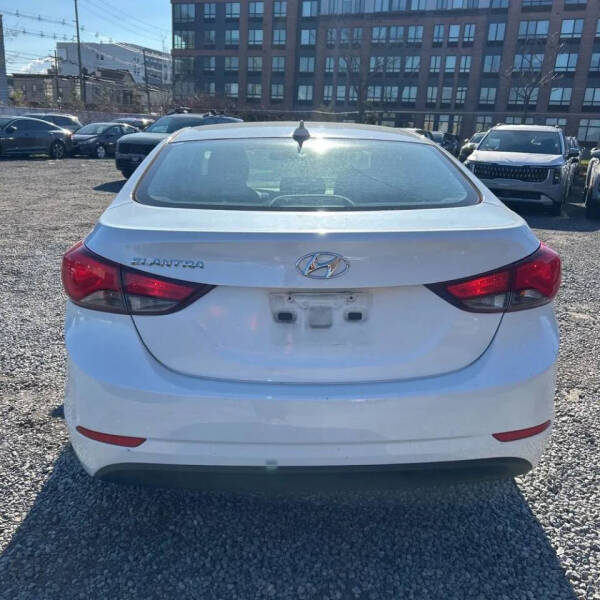 2016 Hyundai Elantra
