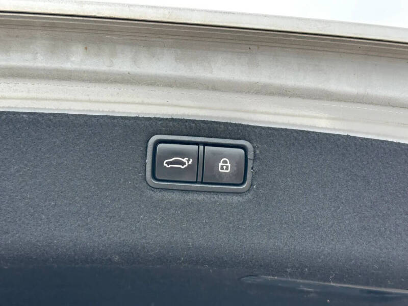 2015 Hyundai Genesis