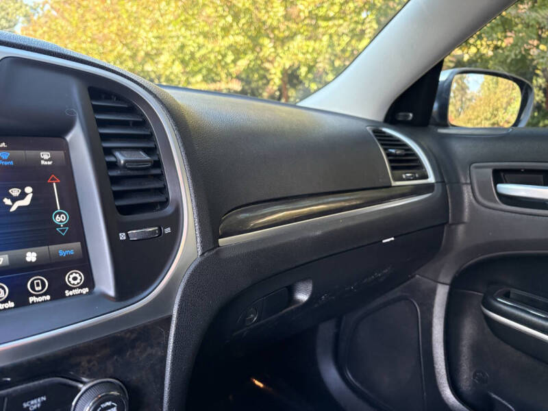 2020 Chrysler 300 Limited