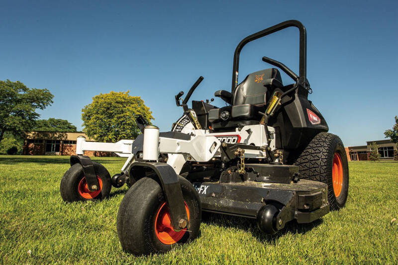 2025 Bobcat ZT7061