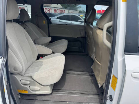 2014 Toyota Sienna