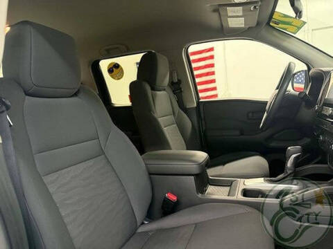 2022 Nissan Frontier S