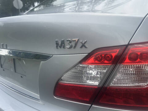 2011 Infiniti M37 x