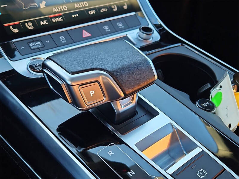 2023 Audi Q8 quattro Premium Plus 55 TFSI