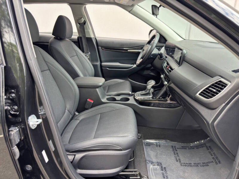 2024 Kia Seltos EX