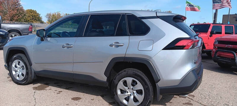 2023 Toyota RAV4 LE
