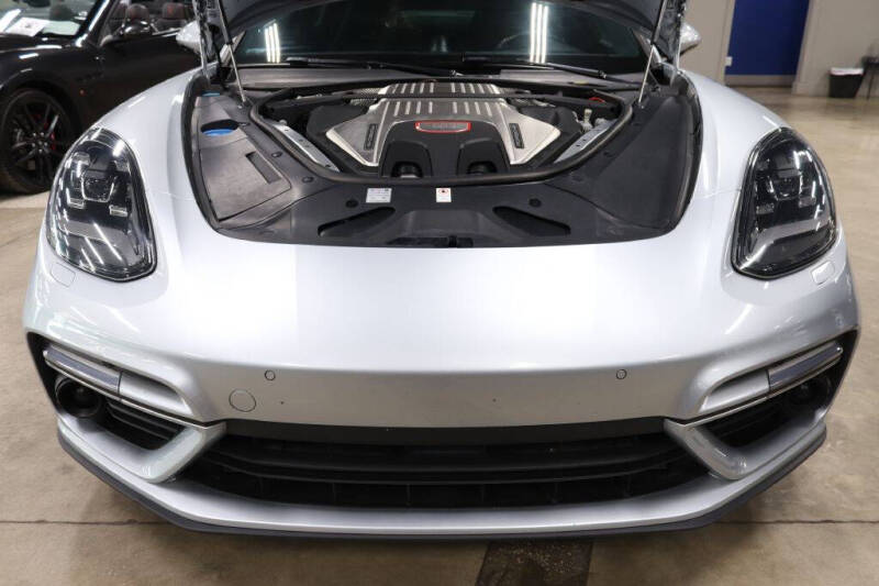 2017 Porsche Panamera Turbo