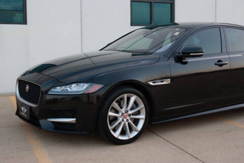 2016 Jaguar XF R-Sport