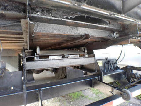 2015 Freightliner M2 106