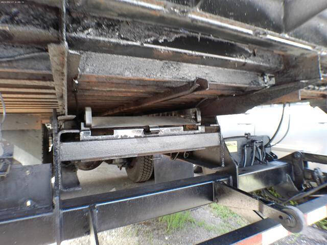 2015 Freightliner M2 106