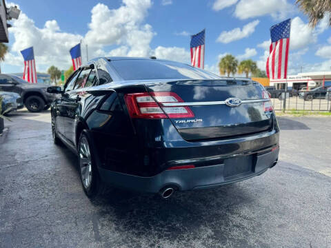 2015 Ford Taurus Limited