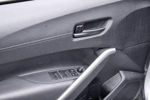 2025 Toyota Corolla Cross LE