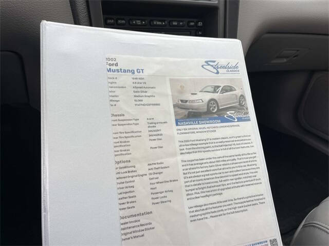 2002 Ford Mustang GT Deluxe