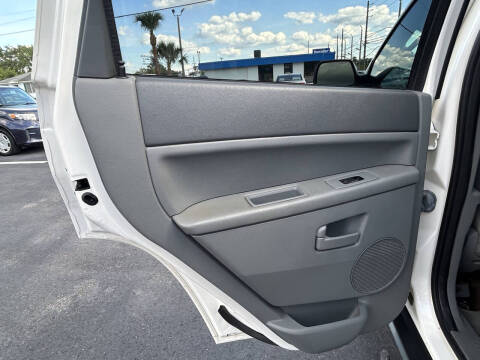 2007 Jeep Grand Cherokee Laredo