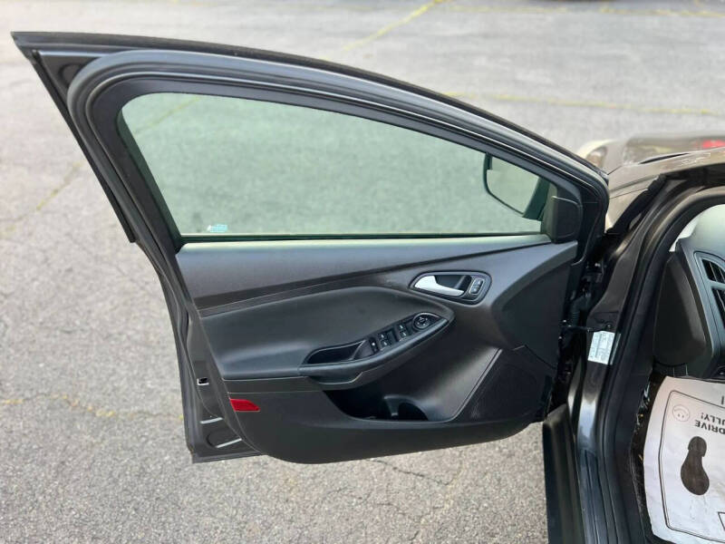 2015 Ford Focus SE