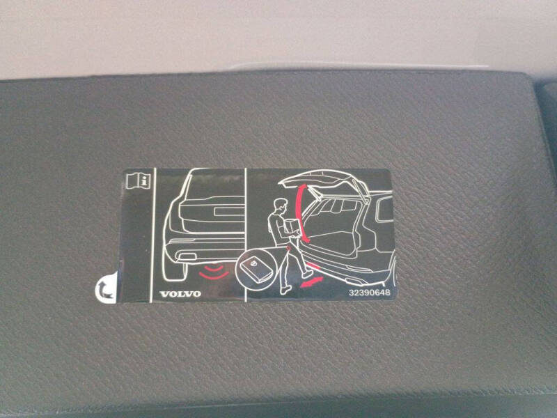 2025 Volvo XC90 B6 Plus Bright Theme 7P