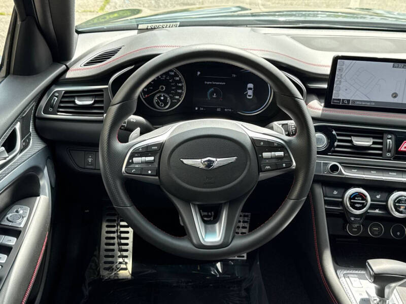 2023 Genesis G70