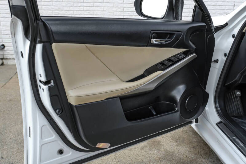 2015 Lexus IS 250