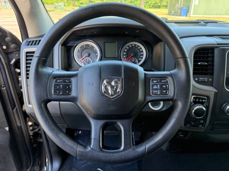 2017 RAM 1500 Express