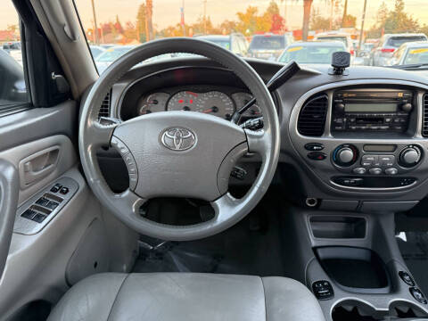 2004 Toyota Sequoia Limited