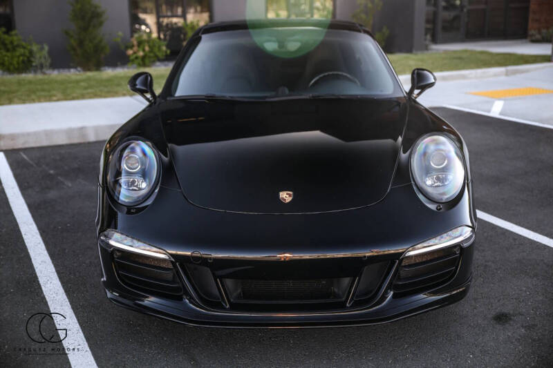 2015 Porsche 911