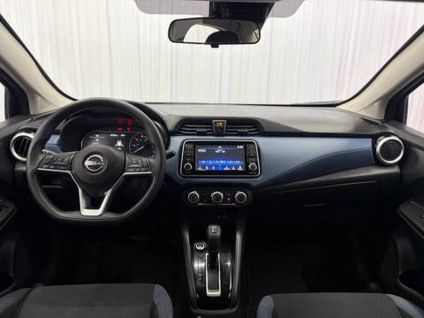 2023 Nissan Versa SV