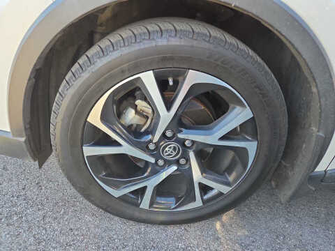 2018 Toyota C-HR XLE Premium