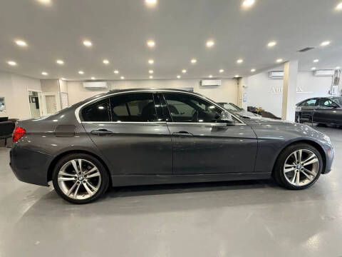 2018 BMW 3 Series 330i