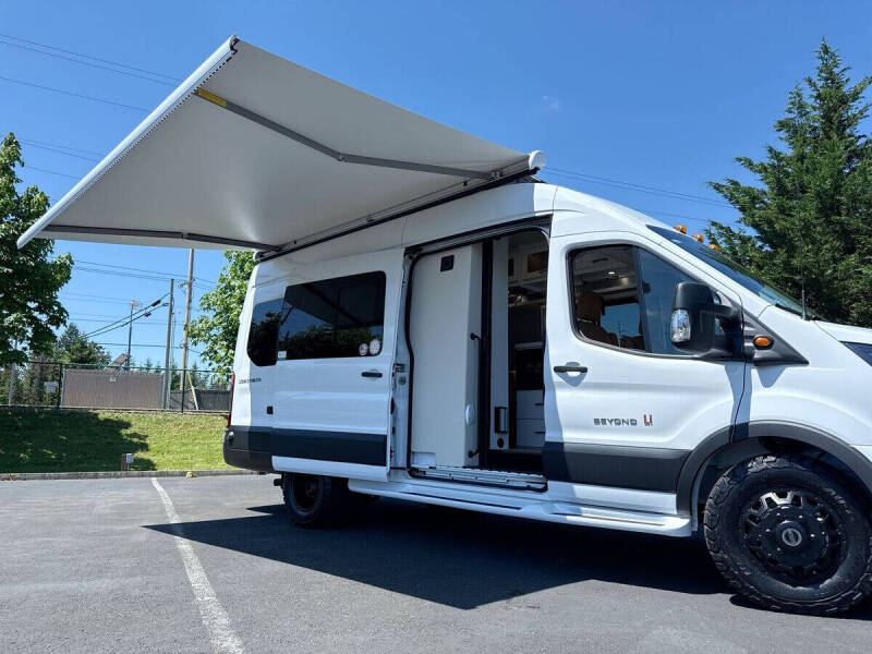 2025 Ford Transit