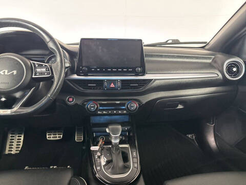 2022 Kia Forte GT Line