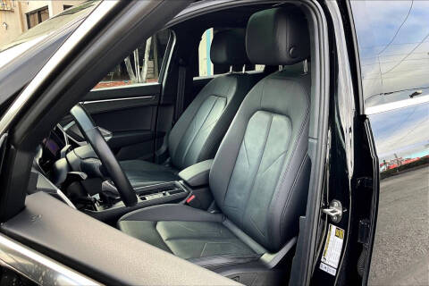 2023 Audi Q3 quattro Premium Plus 40 TFSI