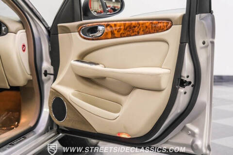 2004 Jaguar XJ-Series XJ8