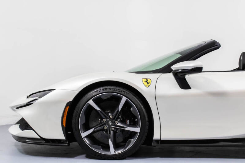 2024 Ferrari SF90 Spider