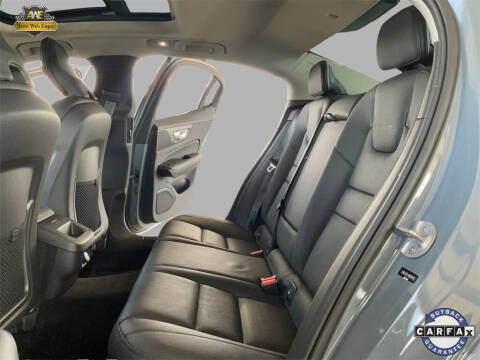 2024 Volvo S60 B5 Plus Dark Theme