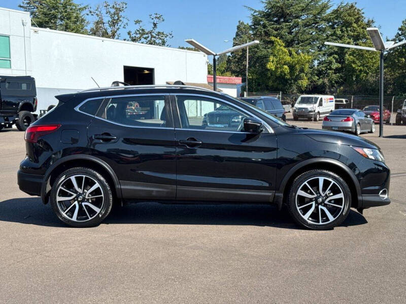 2017 Nissan Rogue Sport SL
