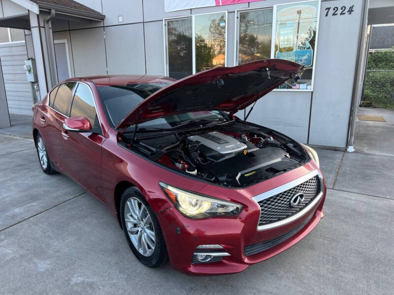 2015 Infiniti Q50