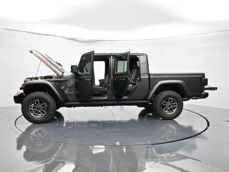 2025 Jeep Gladiator Mojave
